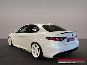 Alfa Romeo Giulia 2.0 MA 280 AT Q4 Ve