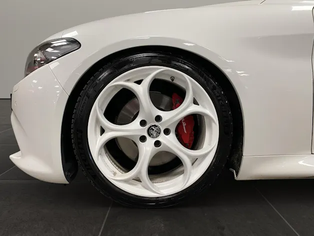 Alfa Romeo Giulia 2.0 MA 280 AT Q4 Ve