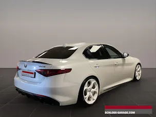 Alfa Romeo Giulia 2.0 MA 280 AT Q4 Ve