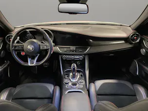 Alfa Romeo Giulia 2.0 MA 280 AT Q4 Ve