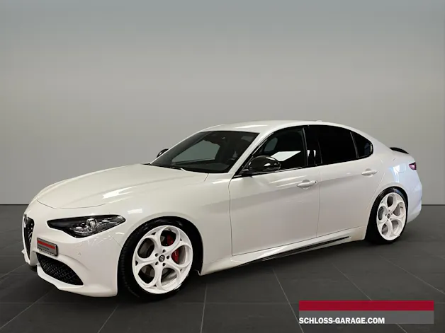 Alfa Romeo Giulia 2.0 MA 280 AT Q4 Ve