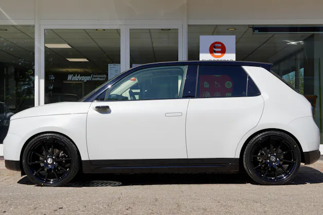 Honda e