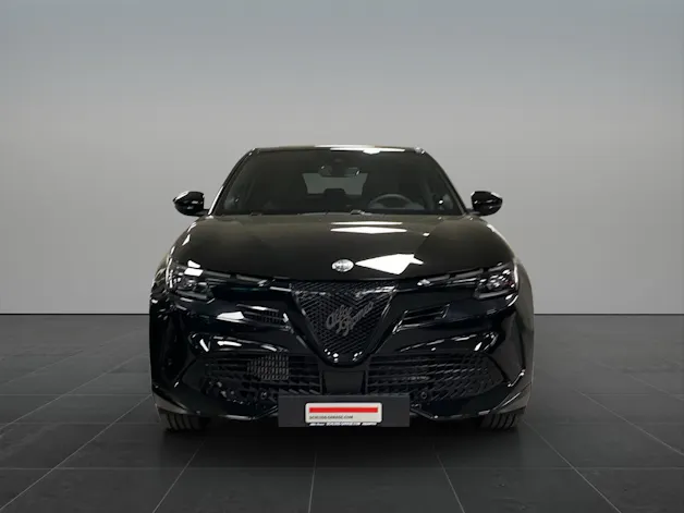 Alfa Romeo Junior 1.2 Ibrida Q4 Pack Tech
