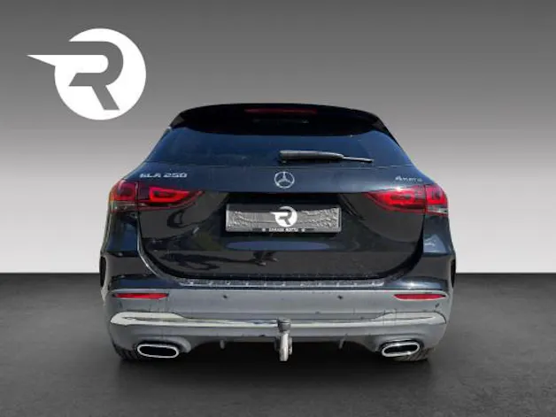 Mercedes-Benz GLA 250 AMG Line 4Matic