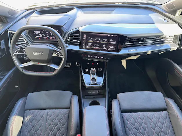 Audi Q4 e-tron 45 Edition Swiss Ski quattro