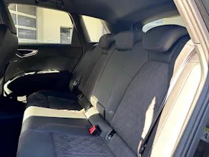 Audi Q4 e-tron 45 Edition Swiss Ski quattro
