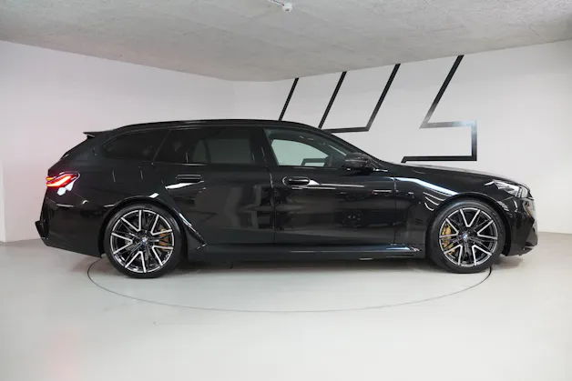 BMW M5 xDrive Touring