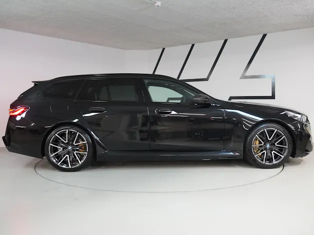 BMW M5 xDrive Touring