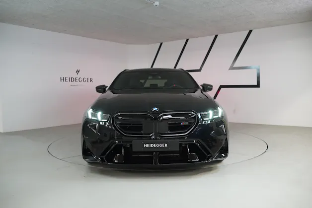 BMW M5 xDrive Touring