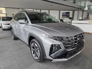 Hyundai Tucson 1.6 HEV Amplia 4WD