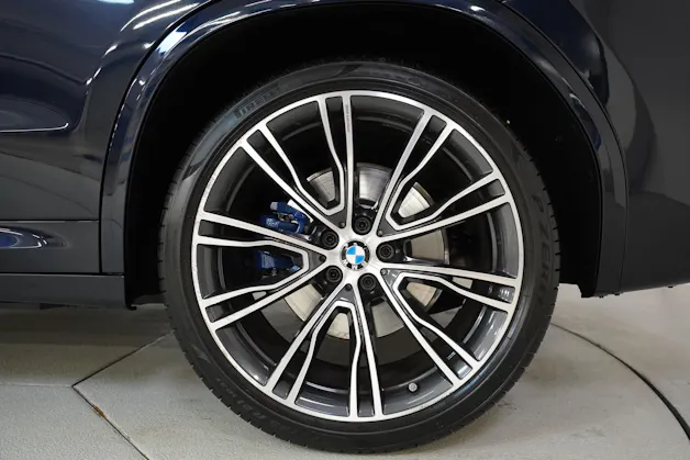 BMW X3 M40i Travel