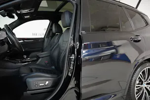 BMW X3 M40i Travel