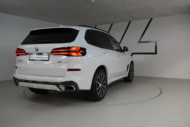 BMW X5 xDrive 48V 30d M Sport Steptronic