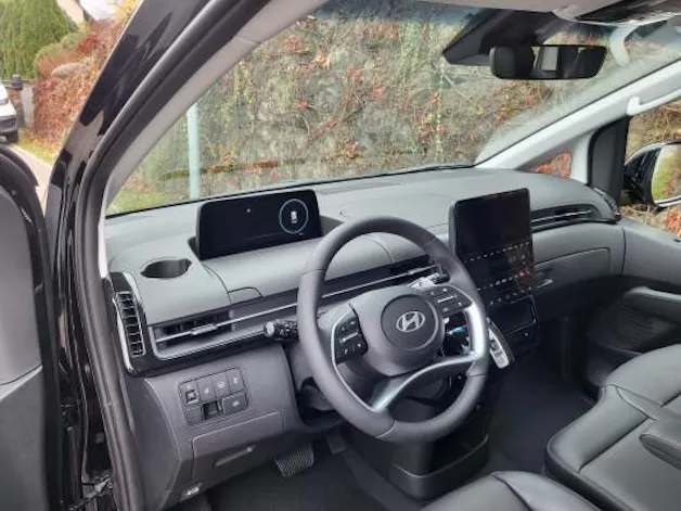 Hyundai Staria W. 1.6 HEV Vertex