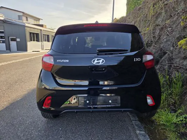 Hyundai i10 1.2 Amplia Aut.