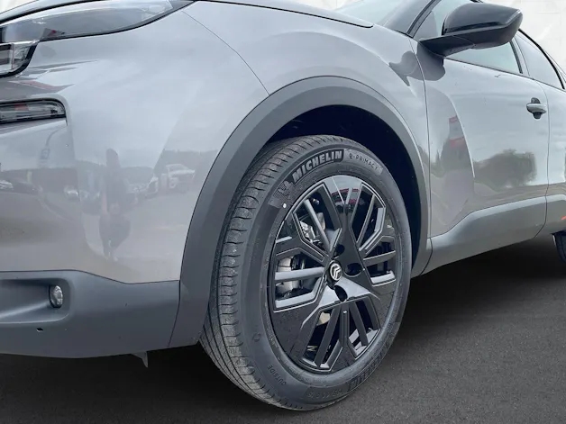 Citroën C4 Hybrid 145 Collection