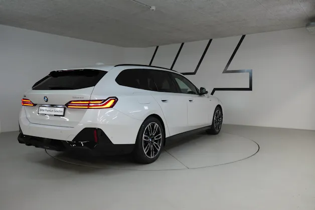 BMW 520d xDrive 48V Touring M Sport Steptronic
