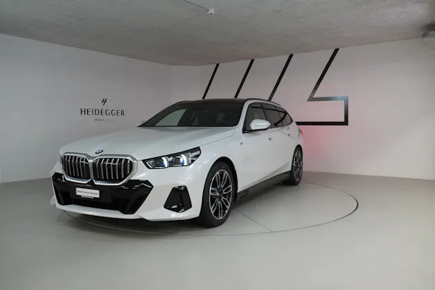 BMW 520d xDrive 48V Touring M Sport Steptronic