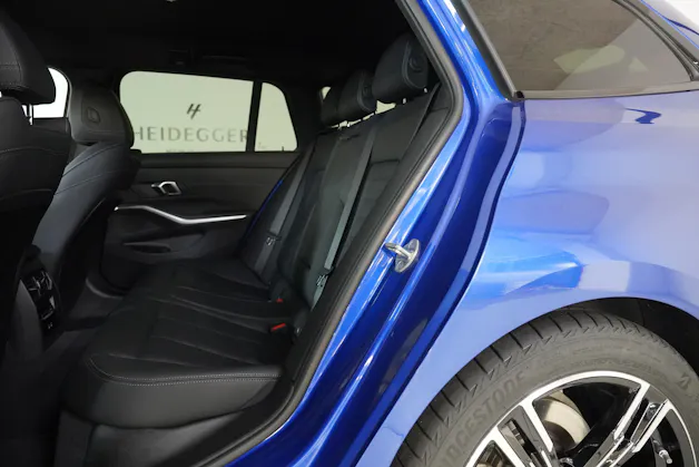 BMW 320d xDrive 48V Touring Steptronic M Sport
