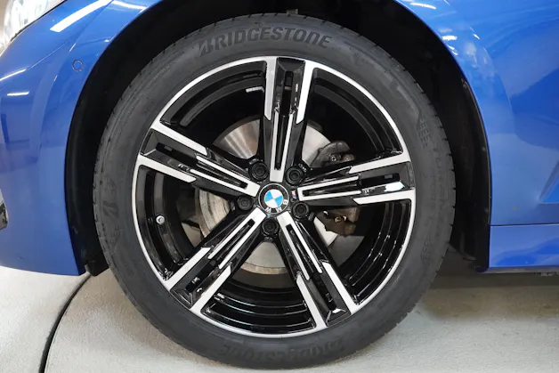 BMW 320d xDrive 48V Touring Steptronic M Sport