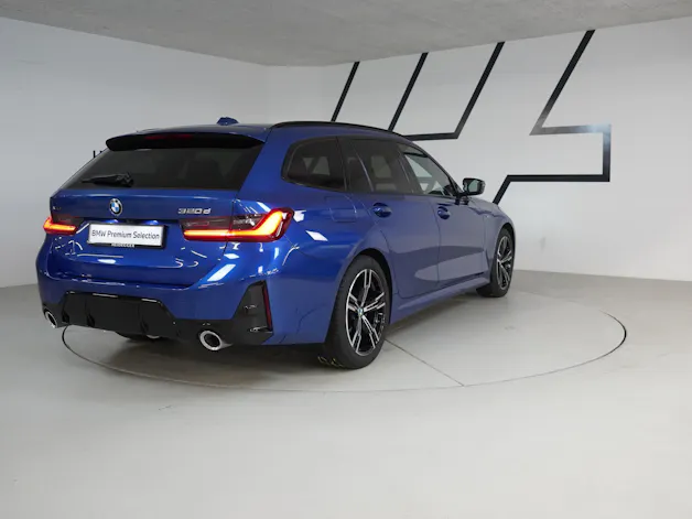 BMW 320d xDrive 48V Touring Steptronic M Sport