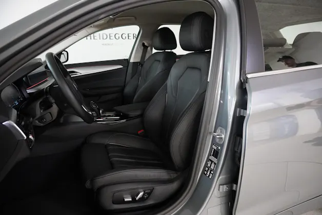 BMW 520d xDrive 48V Touring Steptronic