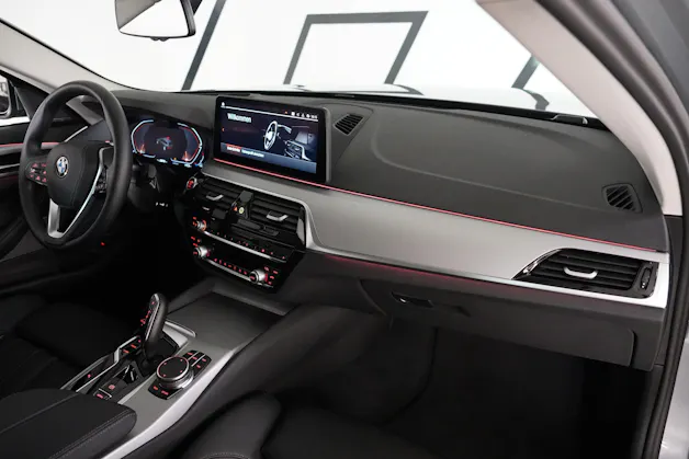 BMW 520d xDrive 48V Touring Steptronic