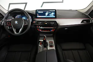 BMW 520d xDrive 48V Touring Steptronic