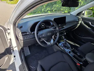 Hyundai i30 1.5 T-GDi Amplia DCT