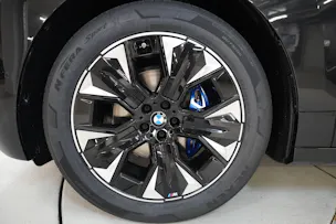 BMW iX xDrive45 M Sport