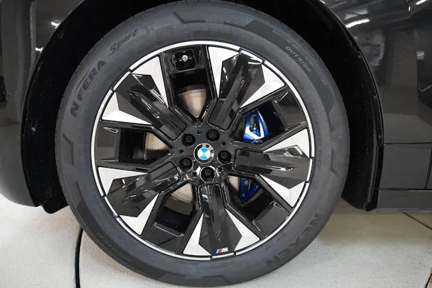 BMW iX xDrive45 M Sport