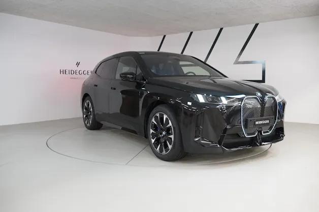 BMW iX xDrive45 M Sport