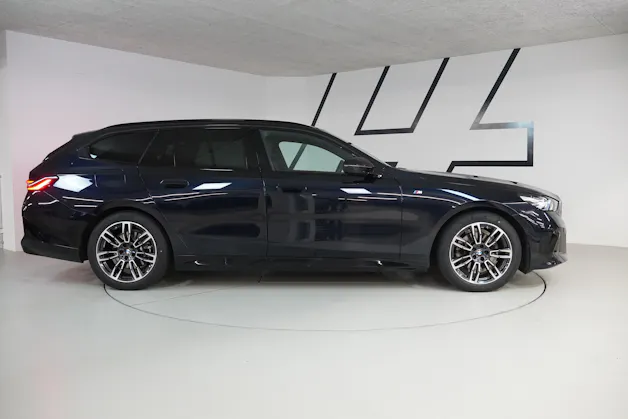 BMW 520d xDrive 48V Touring M Sport Steptronic