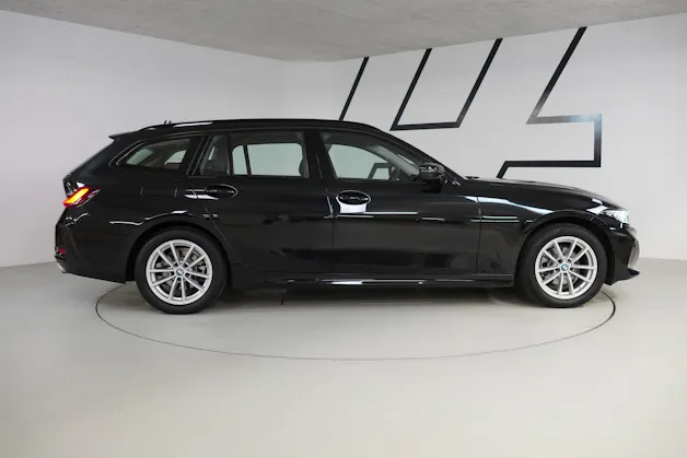 BMW 320d xDrive 48V Touring Steptronic