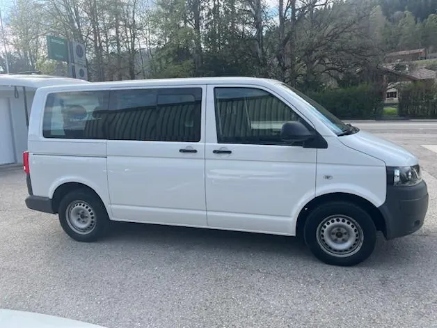 VW T5 Caravelle Trendline 2.0 TDI CR 4Motion