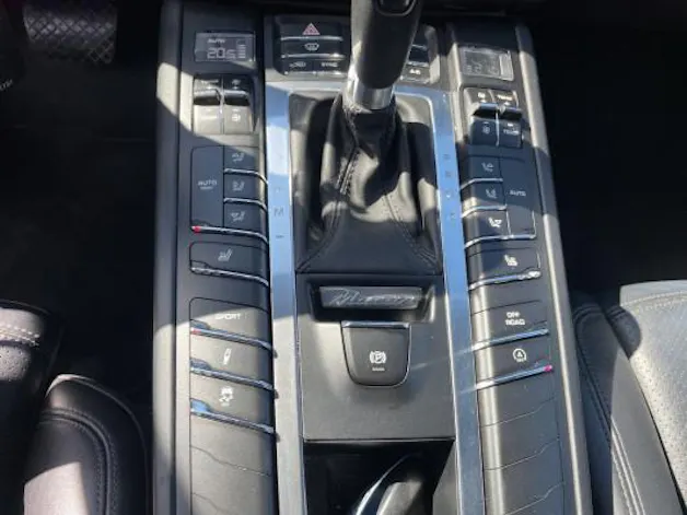 Porsche Macan S