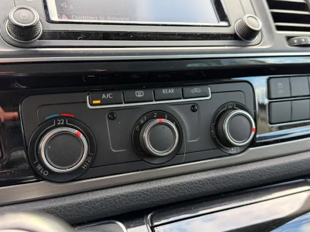 VW Multivan 2.0TDI Comf 4M