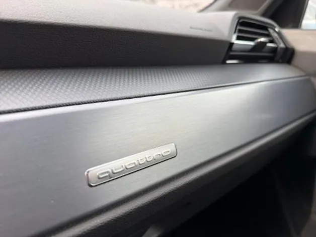 Audi Q3 40 TFSI S line quattro