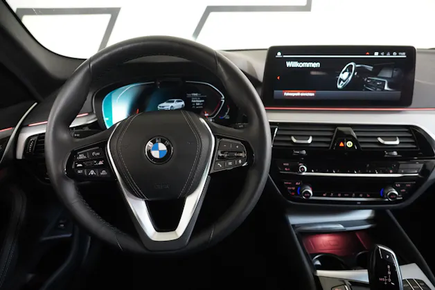 BMW 530d xDrive 48V Touring Steptronic