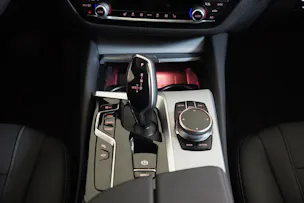 BMW 530d xDrive 48V Touring Steptronic