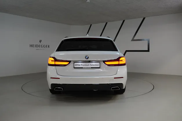 BMW 530d xDrive 48V Touring Steptronic