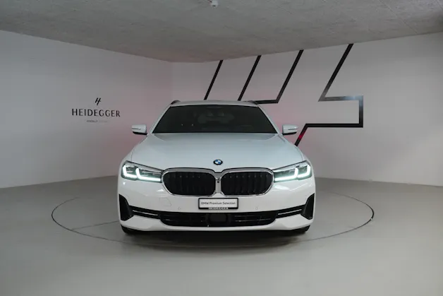 BMW 530d xDrive 48V Touring Steptronic
