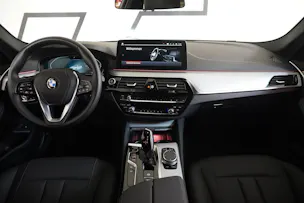 BMW 530d xDrive 48V Touring Steptronic
