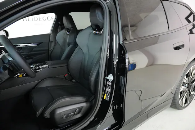 BMW 550e xDrive Touring M Sport Pro Steptronic