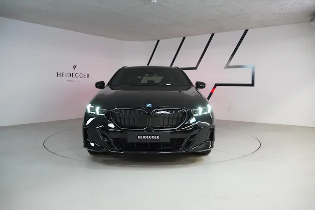 BMW 550e xDrive Touring M Sport Pro Steptronic