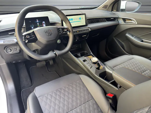 MG 3 1.5 Hybrid Luxury Aut.
