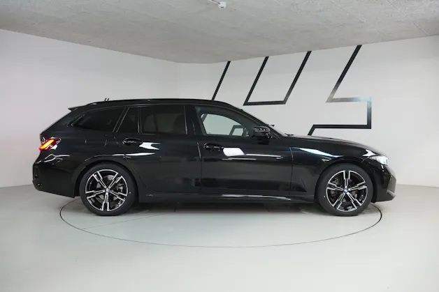 BMW 320d xDrive 48V Touring Steptronic M Sport