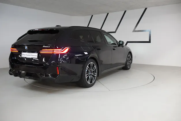 BMW 520d xDrive 48V Touring M Sport Steptronic