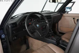 BMW 325iX A Touring