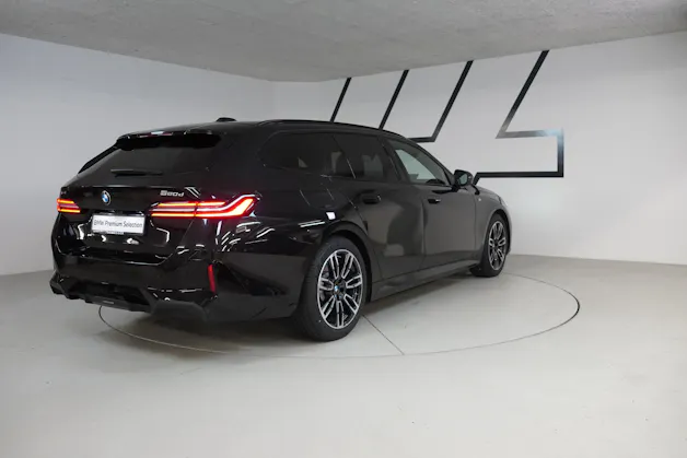 BMW 520d xDrive 48V Touring M Sport Steptronic